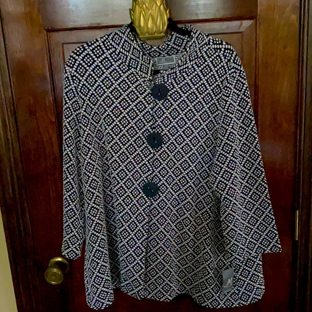 NWT, Cape with sleeves , XL